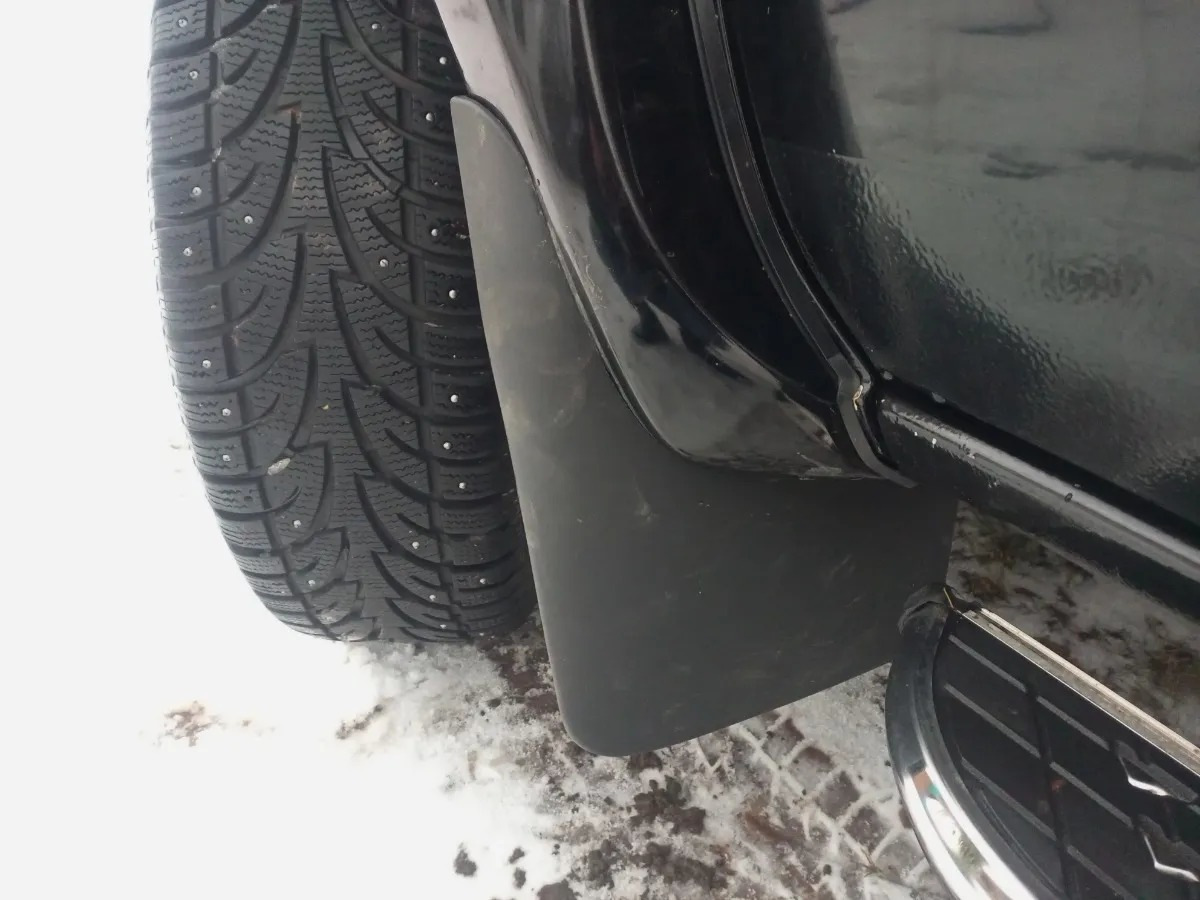 Бризковики Nissan Navara D22, NP300 1998-2014 з пластиковими арками, 4шт.