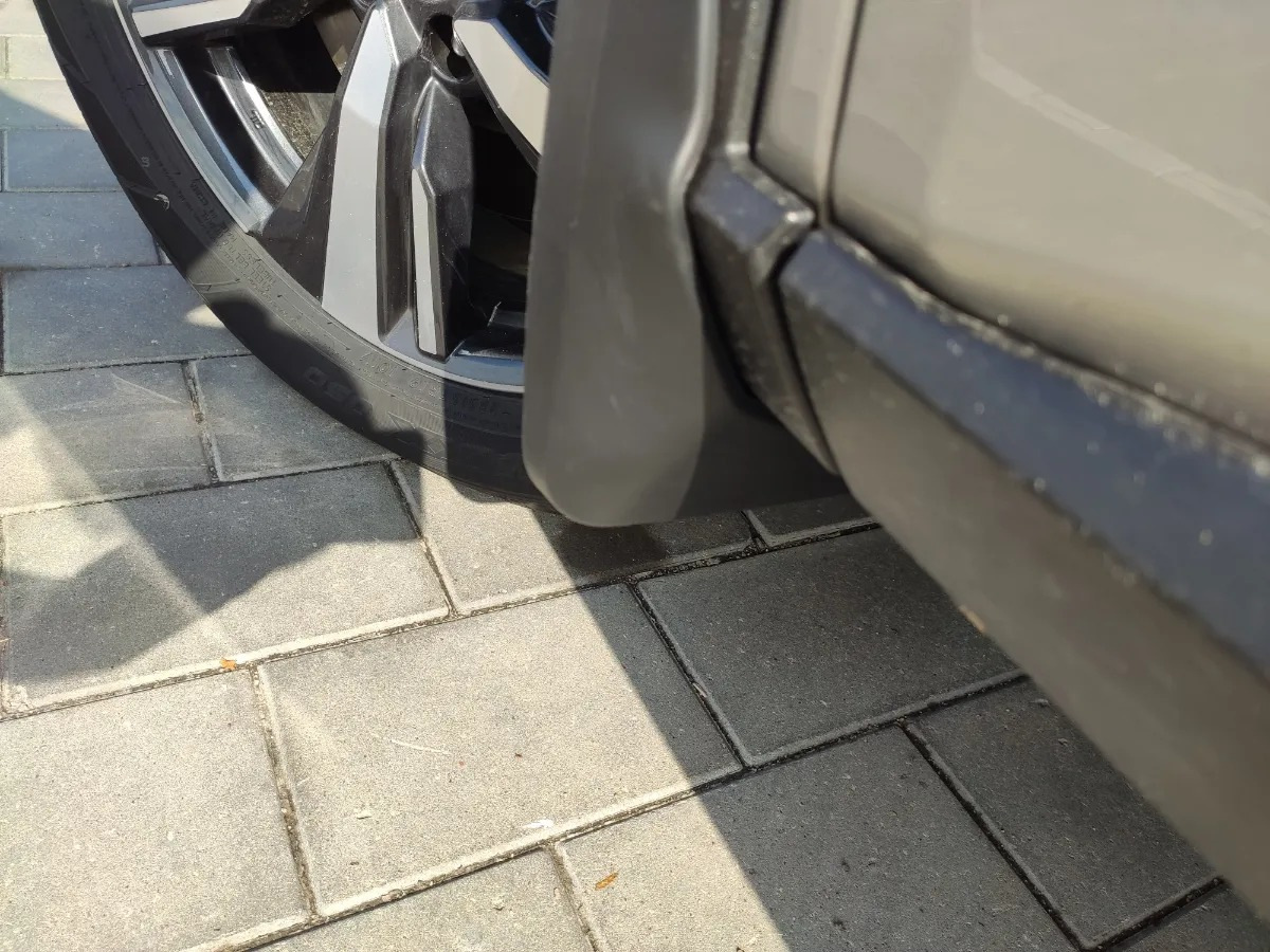 Передні бризковики для Nissan X-Trail T33 / Rogue 2021+, комплект 2 шт