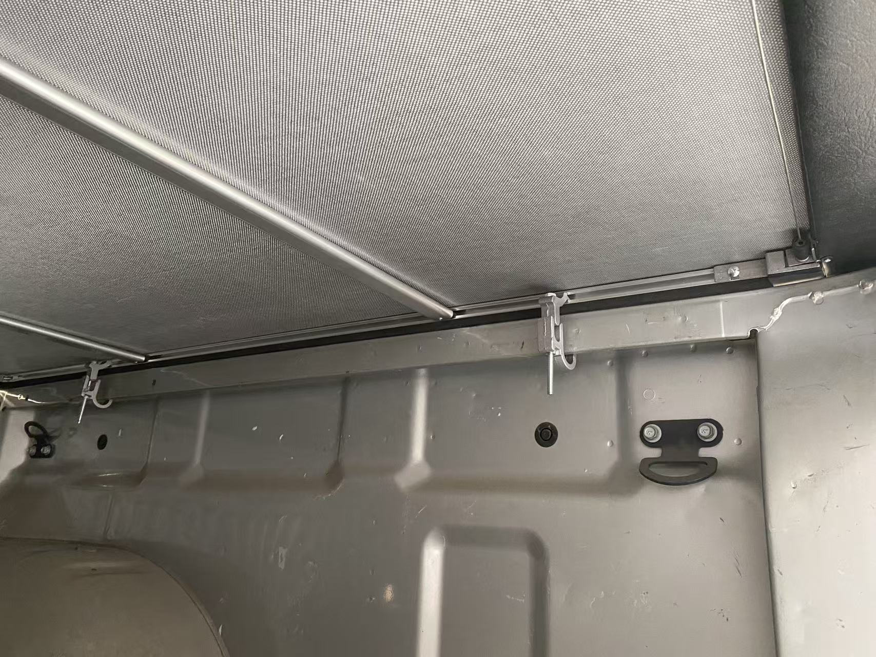 Кришка на кузов (тент) Mitsubishi L200 20152023 (мяка рулонна Soft Roll Cover) Xukey