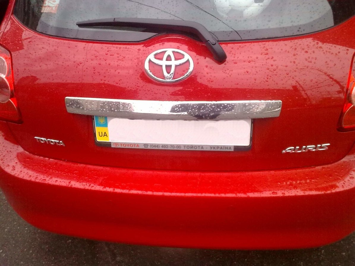 Хром накладка на планку багажника Toyota Auris 2007-2010 (нержавіюча сталь)