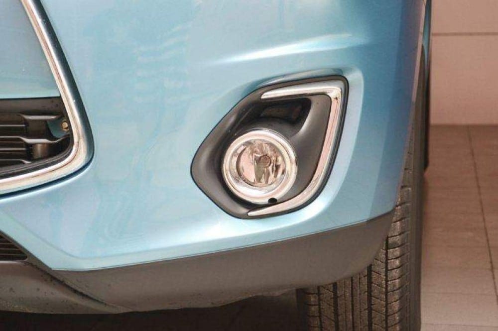 Хром кант на передні протитуманні фари Mitsubishi ASX 2013-2016 оригінальна модель (пластик)