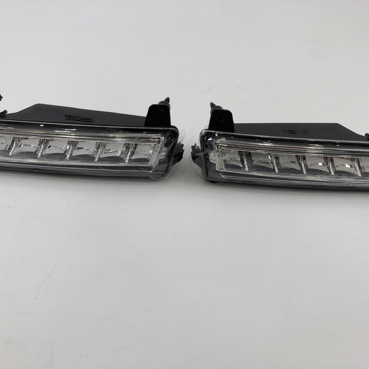 Денні ходові вогні DRL Mercedes ML-Class W164 2005-2011 рік 1649060151-1649060251