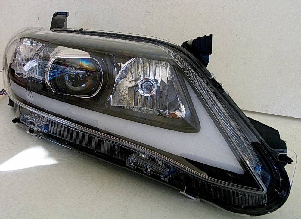 Передні фари ксенон стиль Lexus для Toyota Camry V40 2009-2012