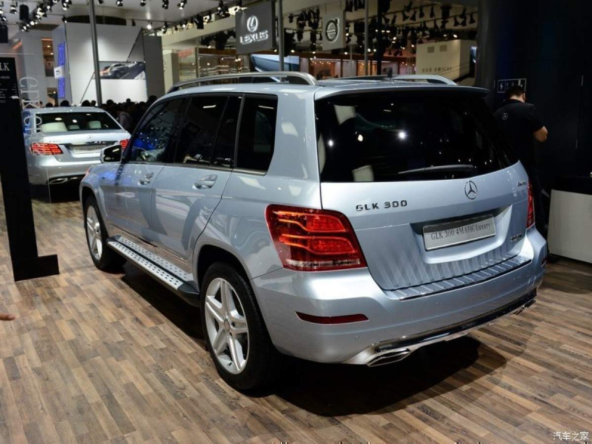 Бокові пороги підніжки Mercedes-Benz GLK class X204 2008-2015