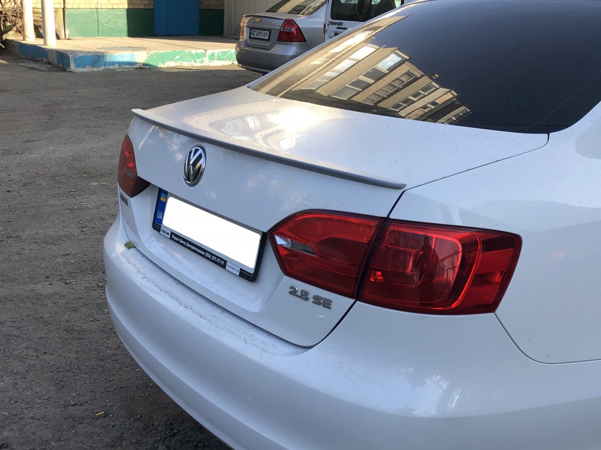 Спойлер ліп багажника Volkswagen Jetta 2010-2017 ABS пластик під фарбування