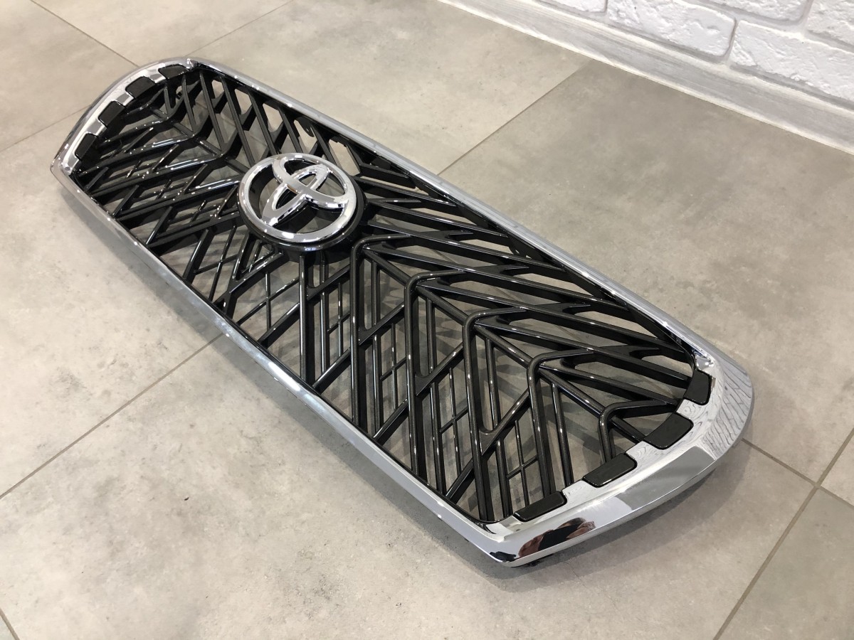 Решітка радіатора TRD Toyota Land Cruiser 200 2007-2015