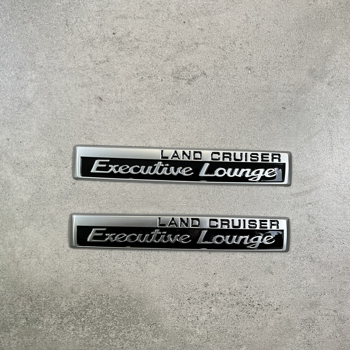 Наклейки на кузов Toyota Land Сruiser EXECUTIVE LOUNGE 2шт