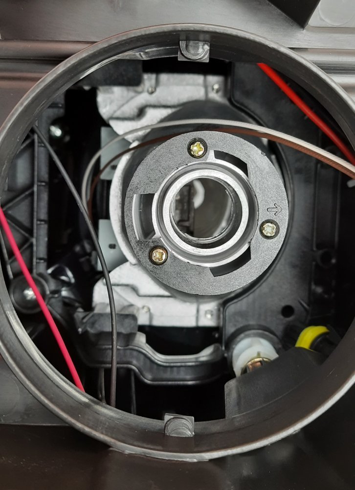 Передні фари тюнінг стиль YZ1 для Dodge Charger 2015