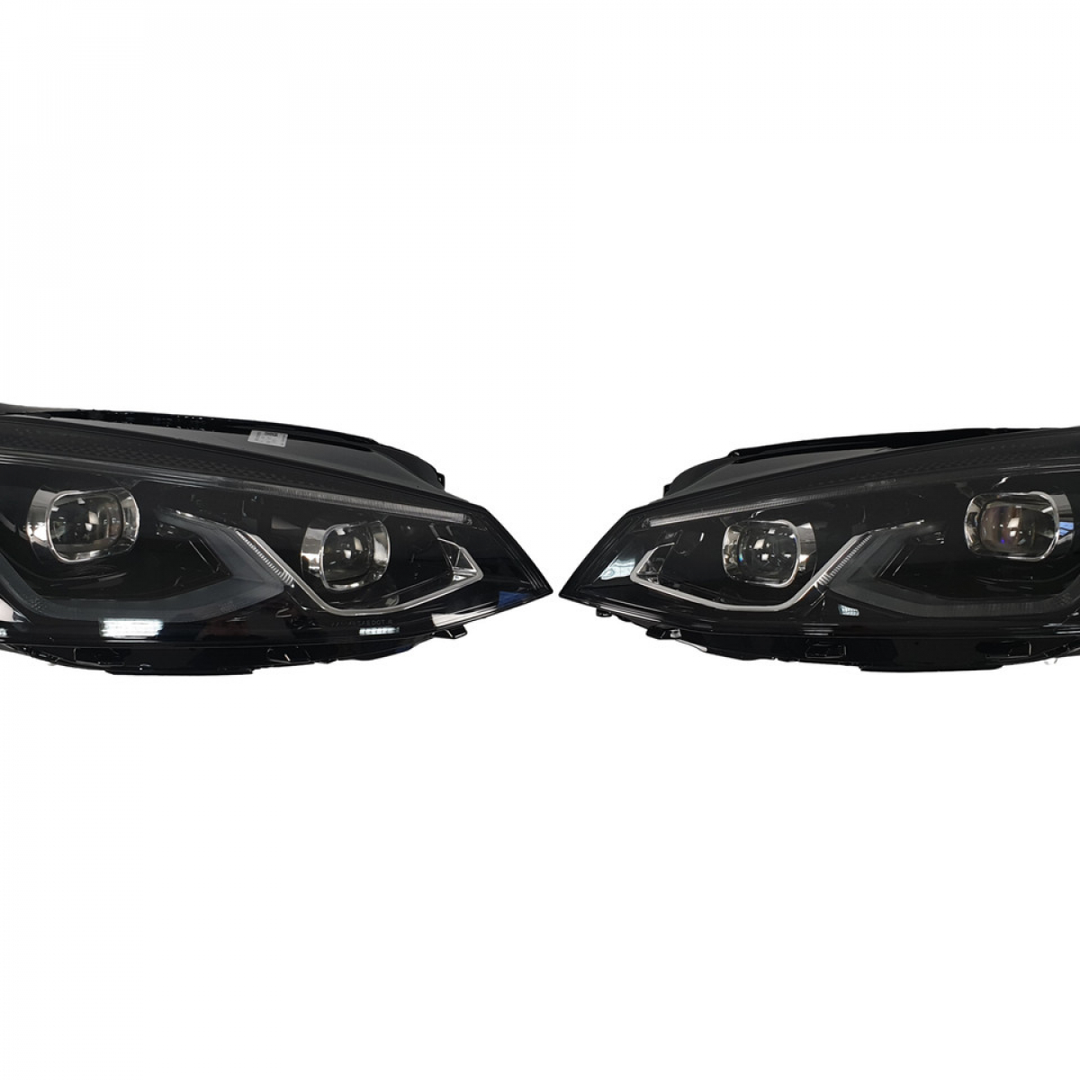 Передні фари на Volkswagen Golf 7 2012-2017 року (LED Європа)
