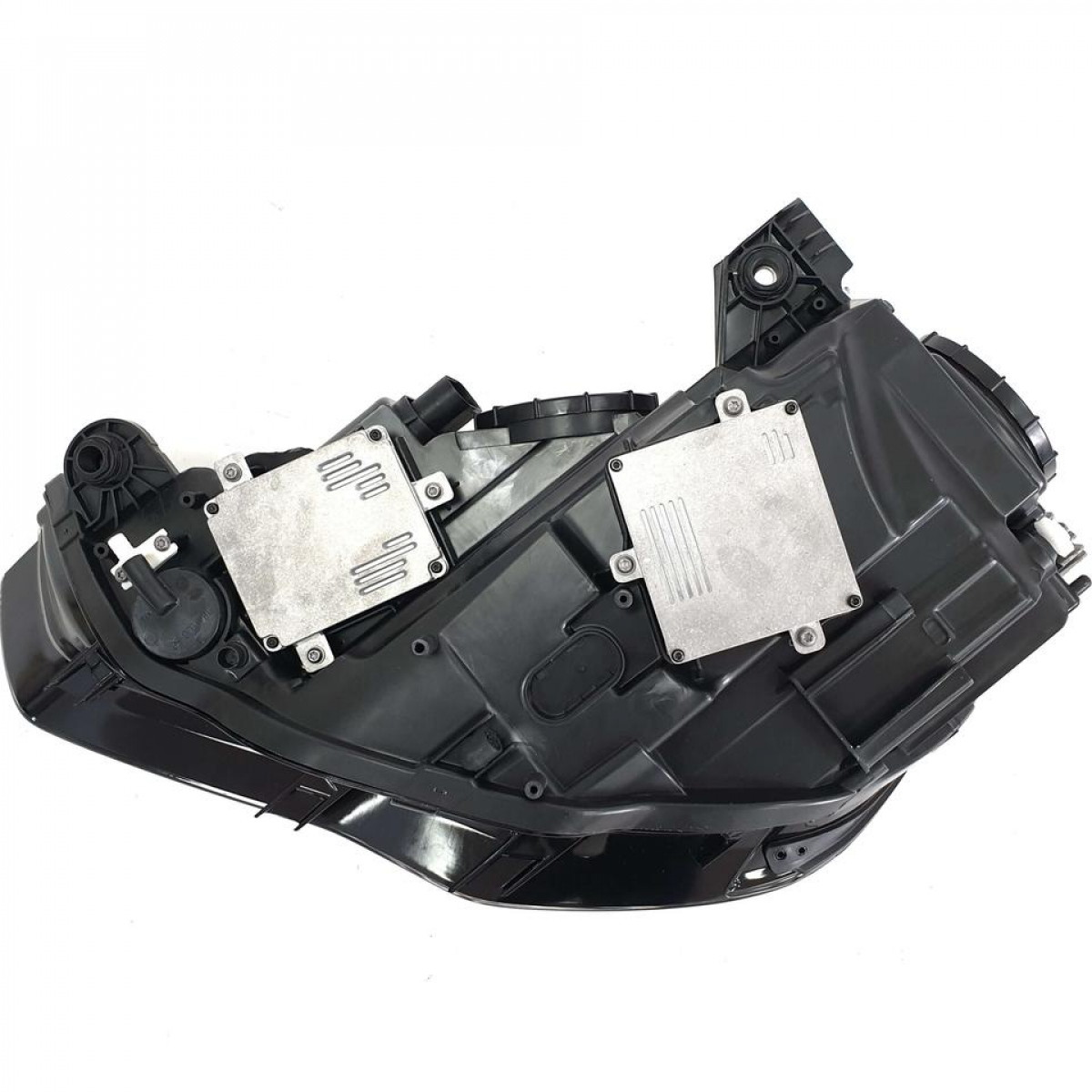 Передні фари Bi-Xenon на Audi A3 8V 2012-2016 року