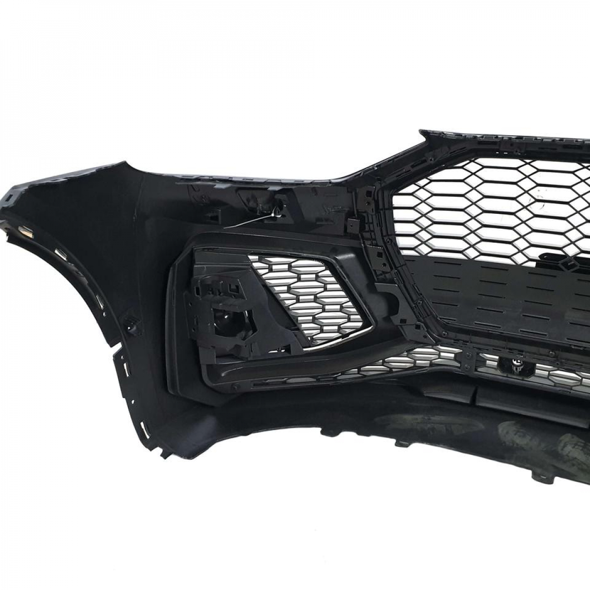 Передній бампер на Audi Q5 80A 2020-2023 року (стиль RSQ5)
