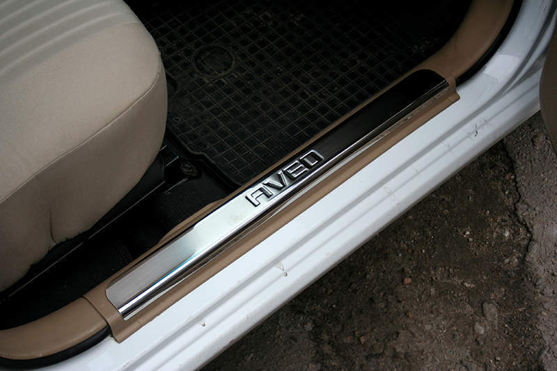 Накладки на пороги Chevrolet Aveo T250 2006-2012  (нержавіюча сталь)