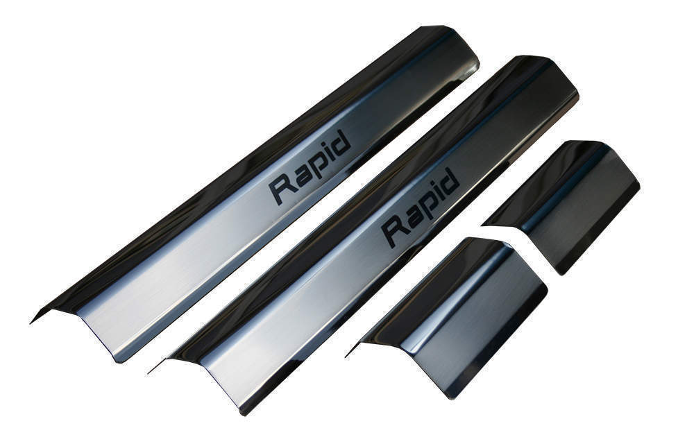 Накладки на пороги Skoda Rapid 2012- на пластик
